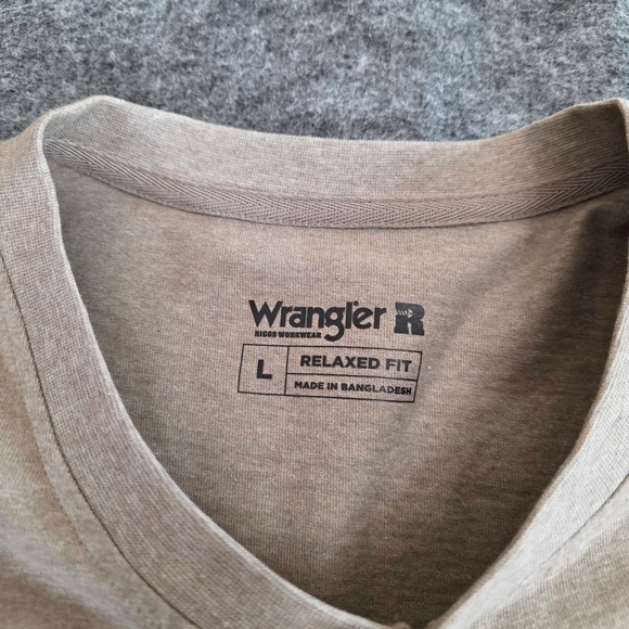 NWT Wrangler Riggs Workwear Henley Shirt Mens Large Tan Relaxed Fit Long Sleeve - Picture 3 of 11